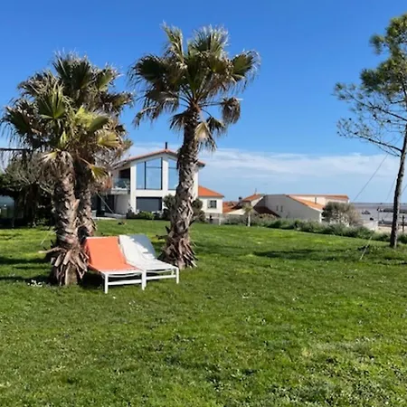 With Pool And Sea View Châtelaillon-Plage